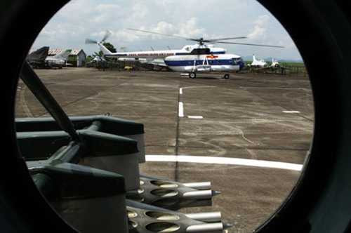 Các tổ bay trực thăng của Trung đoàn 916 thực hiện 7 lần chuyến bắn rốc két.