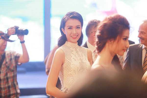 Tham dự cùng Lệ Hằng trong sự kiện vừa qua còn có sự hiện diện của á hậu Dương Trương Thiên Lý, á hậu Hoàng My, Top 10 Hoa hậu Hoàn vũ Việt Nam Ngọc Qúy, diễn viên Diễm My 9x, Kim Lý… 