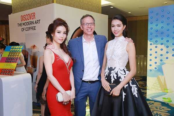 Đây là cơ hội và cũng là trách nhiệm để có được sự chuẩn bị tốt nhất để tham dự các cuộc thi nhan sắc quốc tế trong tương lai.