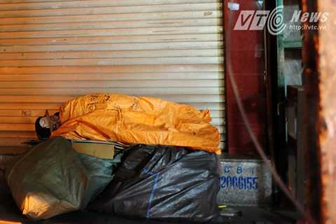 Họ chủ yếu là những lao động thời vụ đến từ các tỉnh Hưng Yên, Bắc Giang, Thanh Hóa...