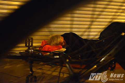 Do ảnh hưởng của không khí lạnh tăng cường nên những ngày tới ở Bắc bộ tiếp tục có mưa rào và dông rải rác, trời lạnh, vùng núi có nơi trời trở rét.