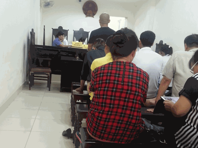 Phiên tòa phúc thẩm xử vụ ly hôn của ông Huy - Ảnh: Thanh Tâm