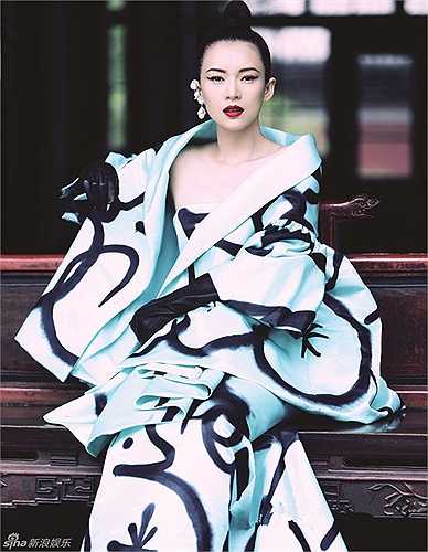 Mới đây, tạp chí Marie Claire hé lộ loạt ảnh Chương Tử Di trên ấn phẩm số tháng 10. 