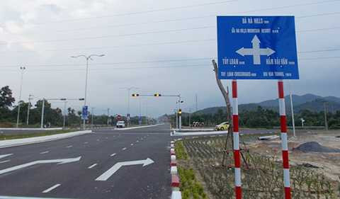 Bắt lái xe, tông chết bé gái 4 tuổi, lái xe bỏ trốn, Đà Nẵng, đường Bà Nà-Suối Mơ