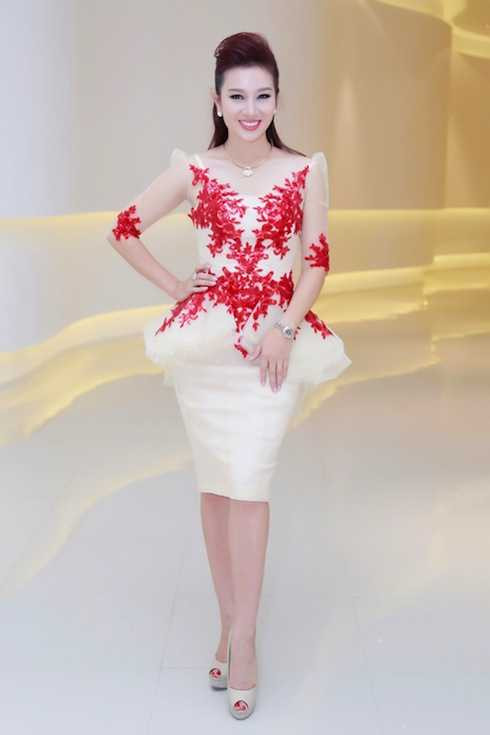 Thu Hương được biết đến là một bà chủ tài ba trong showbiz Việt