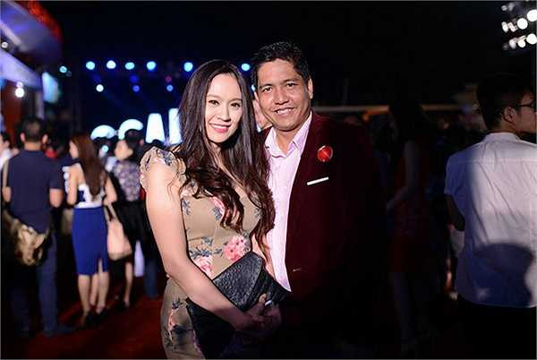 Thanh Thúy là một nữ diễn viên nổi tiếng với nhan sắc ấn tượng. Dù có nhiều đại gia theo đuổi, nhưng cô vẫn kiên quyết chọn Đức Thịnh, một người 'không đẹp trai, không phải con nhà giàu, lại còn không học giỏi'.