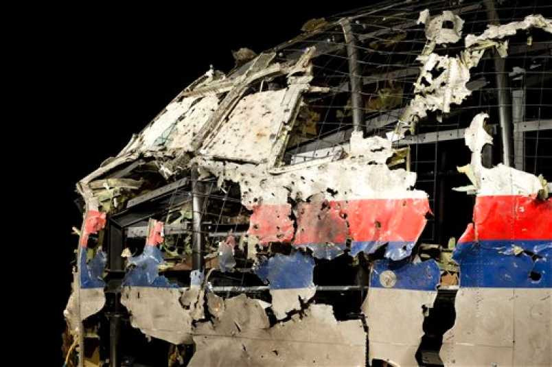 Phần buồng lái của MH17 được khôi phục từ các mảnh vỡ