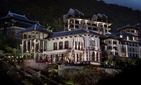 La Maison 1888, nhà hàng được xem là thử thách mới nhất của ông Pierre Gagnaire. Đây là nơi hội tụ sự tinh tế của ẩm thực Pháp với cảnh quan tuyệt đẹp của bán đào Sơn Trà, mang đến thực khách một trải nghiệm ẩm thực khó quên