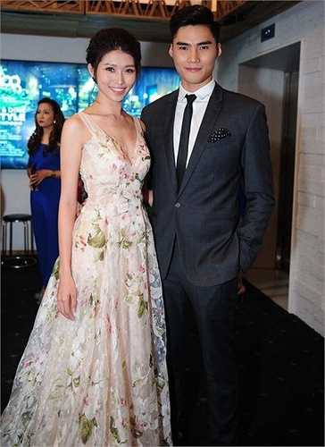 Có thể thấy rằng trang phục đẹp là cần cả một sự kết hợp chứ không chỉ đơn giản chọn và mặc vào. 