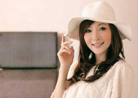 Gia Cát Tử Kỳ tiết lộ chuyện đã ly hôn với chồng sau 3 năm sống chung.