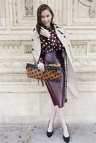 Laurinda Ho là con gái của Stanley Ho (ông trùm cờ bạc Ma Cao). Cô là con gái của người vợ thứ 3 của Stanley Ho