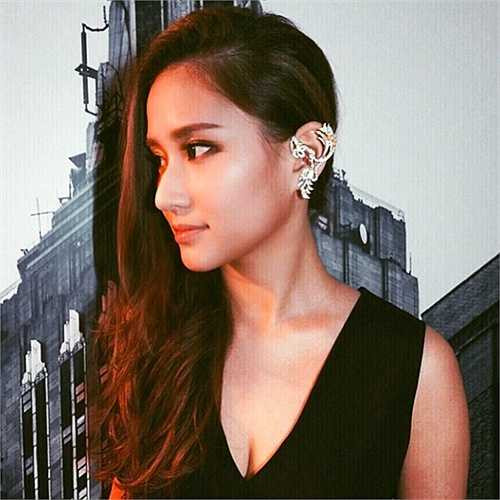 Cô được cho là đang hẹn hò với nhạc sĩ, ca sĩ Đài Loan Ngô Khắc Quần