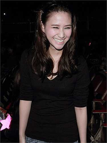 Cô là sinh viên tại Đại học London với tài năng được đánh giá cao