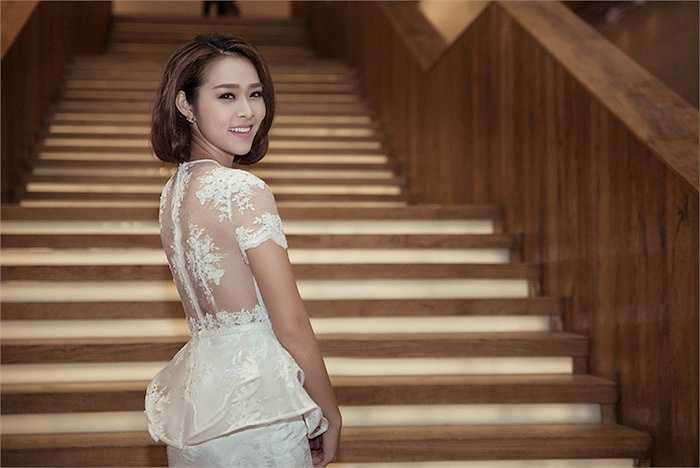 'Vì thế tôi mong mình sớm hoàn thiện về mọi mặt giống những đàn chị đi trước', cô cho biết. (Trung Ngạn)