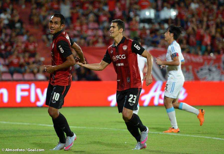 Chú trọng ngoại binh Brazil là một trong những nền tảng giúp Thái Lan duy trì được nền tảng đá kĩ thuật