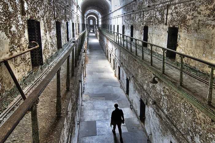 Eastern State Penitentiary, Philadelphia từng là nhà tù lớn và quan trọng ở Mỹ. Ngày nay nơi đây trở thành điểm tham quan cho du khách