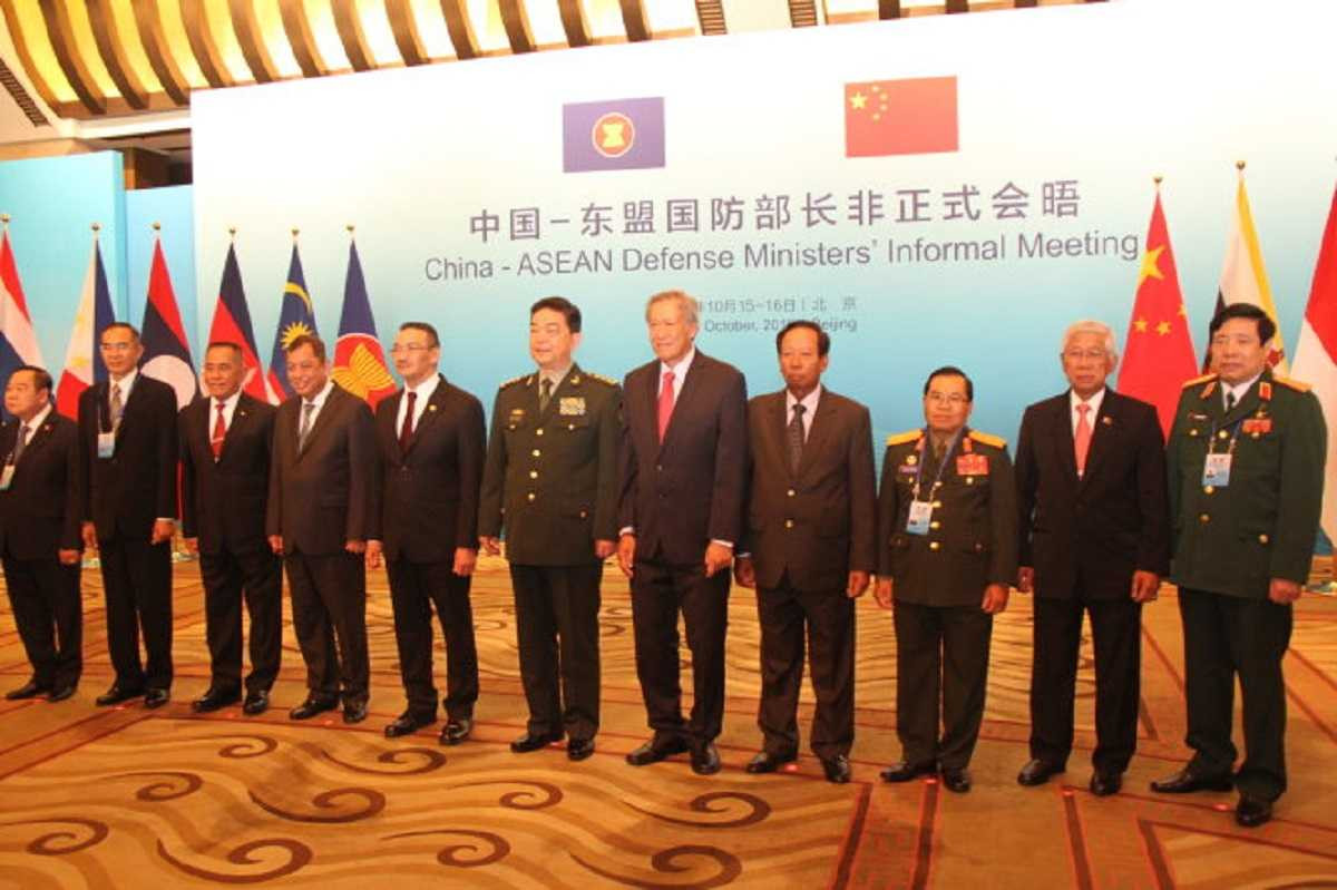 Bộ trưởng quốc phòng các nước tại cuộc gặp