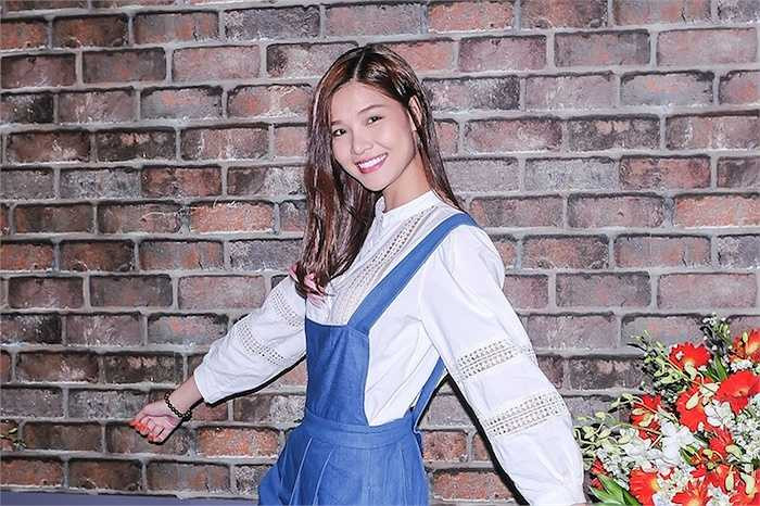 Đoàn làm phim điện ảnh Điệp vụ chân dài đã có buổi tiệc đóng máy ấm cúng cùng dàn diễn viên và khách mời sau 30 ngày quay ròng rã tại thành phố biển Nha Trang và Phan Thiết.