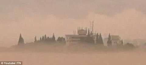 Hiện tượng thành phố nổi tương tự ở Trung Quốc vào năm 2011 Hiện tượng thành phố nổi tương tự ở Trung Quốc vào năm 2011