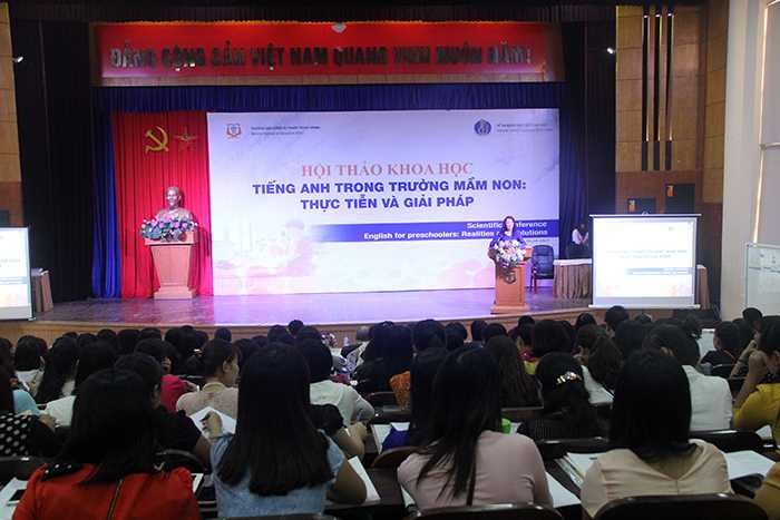 Thứ trưởng Nguyễn Thị Nghĩa phát biểu tại hội thảo