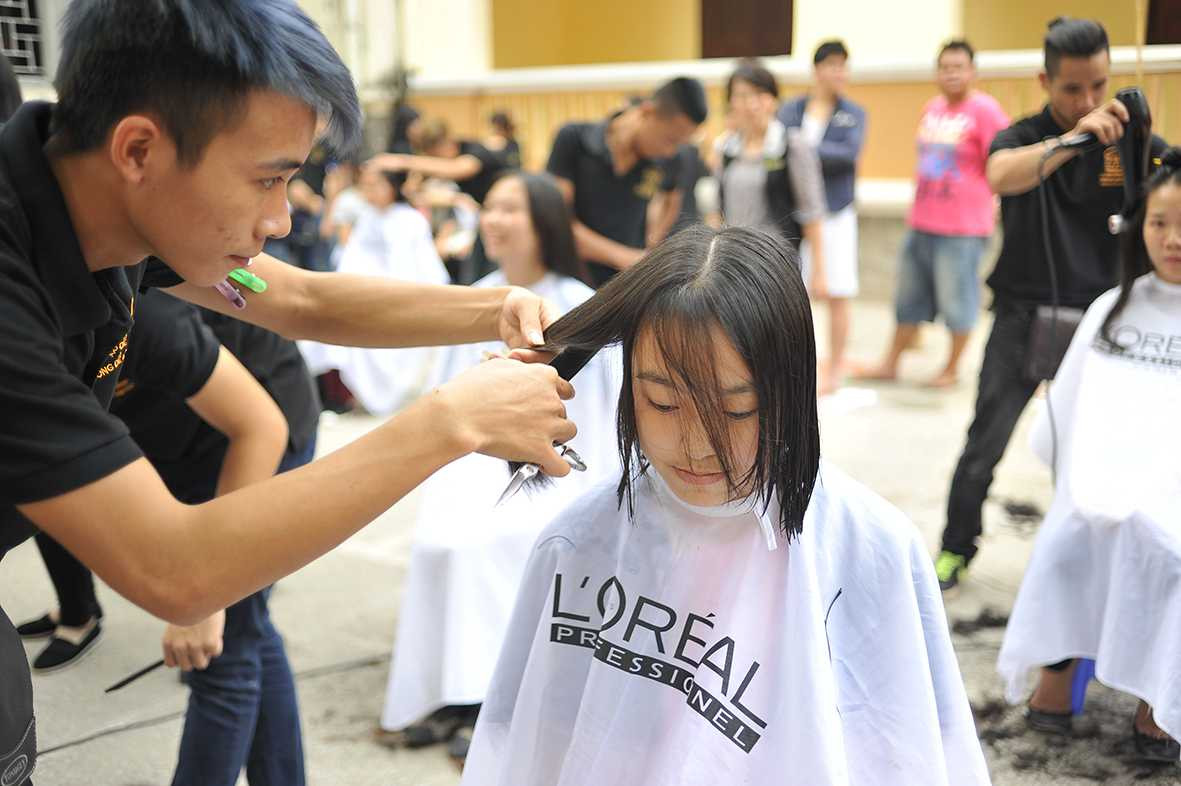 Hàng nghìn sinh viên tìm thấy cơ hội tại Ngày hội việc làm 2015