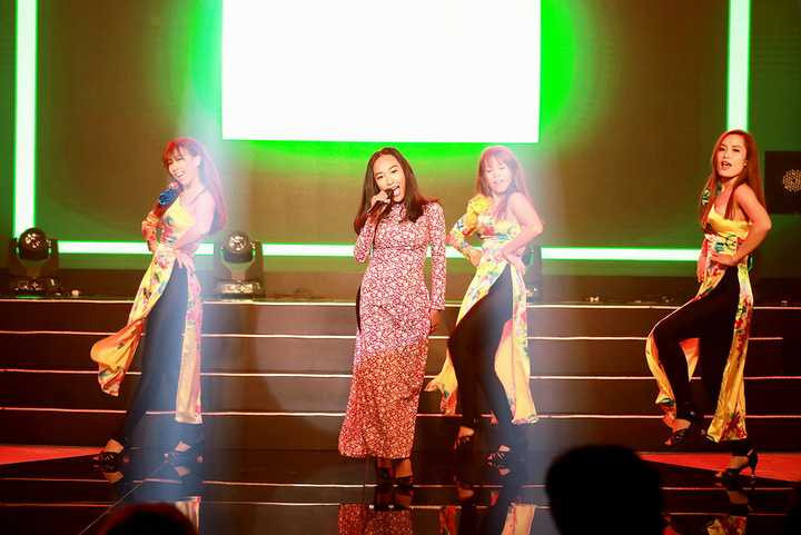 Sài Gòn đêm thứ 7