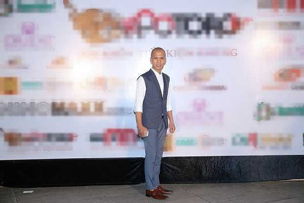 MV dịp cuối năm này nằm trong album đầu tiên của nghệ sĩ kèn saxophone Minh Tâm Bùi dày công đầu tư cho tâm huyết của anh. 