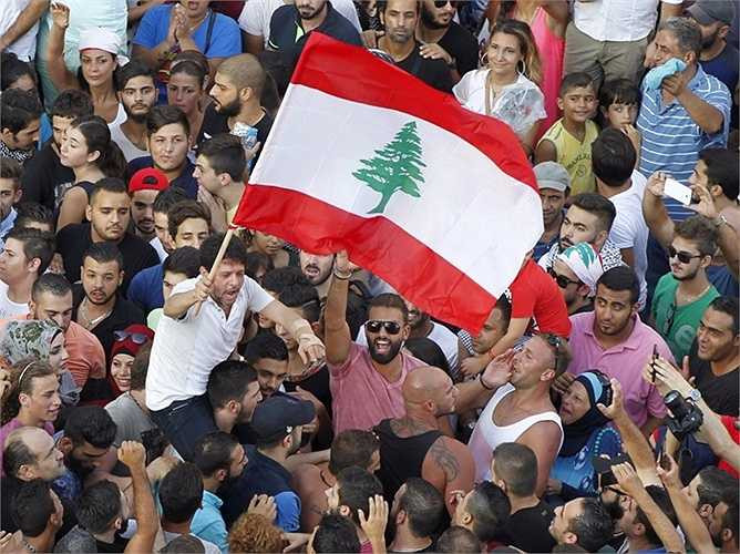 3. Lebanon - 139,7%: Nước này từng là một điểm du lịch hút khách, nhưng do cuộc xung đột với Syria và những bất ổn chính trị trong nước đã dẫn đến sự thiếu hụt về ngân sách.