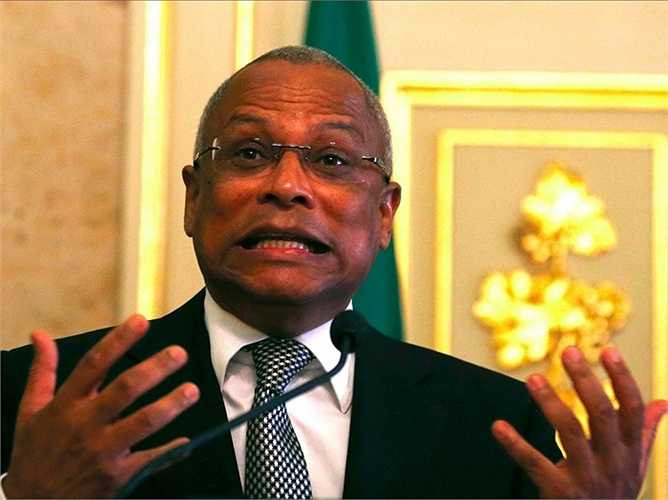 13. Cape Verde - 95%: Quốc đảo này có một nền kinh tế hướng tới các ngành dịch vụ, song tài nguyên thiên nhiên lại nghèo nàn. Cape Verde hiện vẫn đang phải nhập khẩu tới 82% lượng thực phẩm của mình, khiến rất dễ bị 'tổn thương' khi xảy ra biến động thị trường.