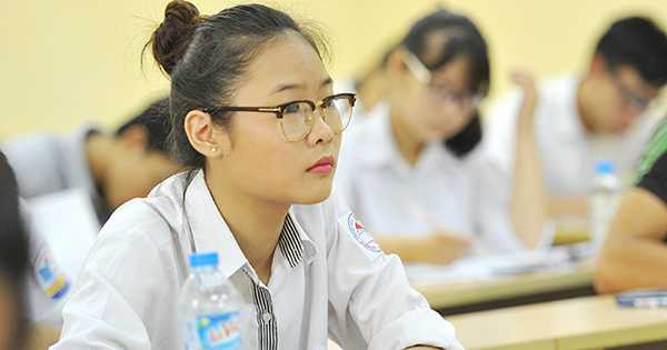 Thí sinh tham dự kỳ thi THPT quốc gia 2015