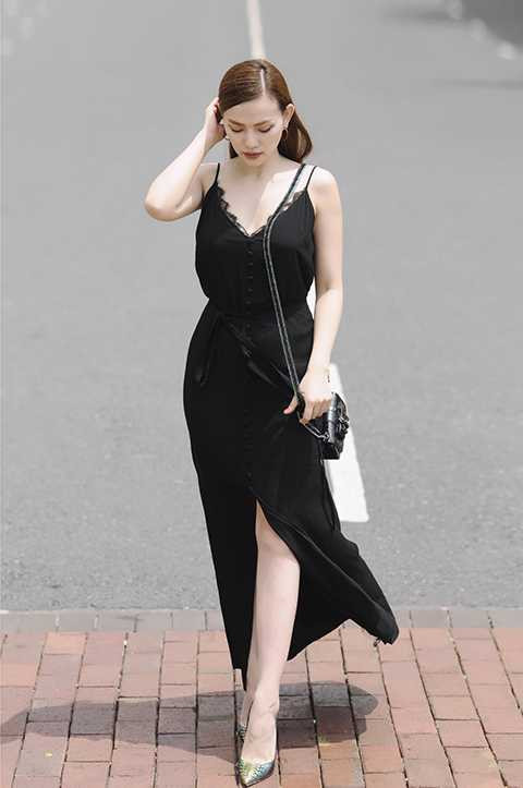 Giọng ca Microphone sau thời gian “ở ẩn” để sinh con và chăm sóc em bé đã trở lại với âm nhạc. Cô cho biết cuộc sống của mình đã có những thay đổi kể từ khi có con. Ngoài ra, Thu Thủy còn bật mí kế hoạch âm nhạc mới nhất của cô sắp được ra mắt khán giả.