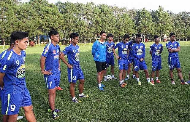 Trước mắt, toàn bộ những cầu thủ nằm trong thành phần đội U21 HAGL sẽ tham gia giải U21 Quốc tế 2015 diễn ra từ 20 đến 29/11 tới đây tại TP.HCM.