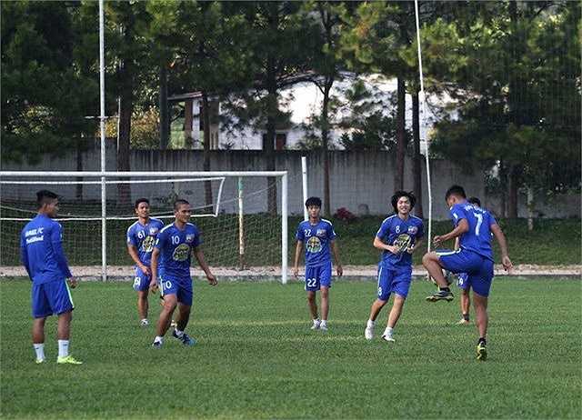 Minh Vương, Thanh Hậu là những cầu thủ nội được đặt niềm tin.