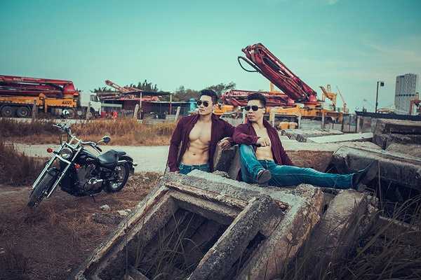 Sỡ hữu hình thể lý tưởng và gương mặt nam tính, ngay khi về nước, Quốc Cơ, Quốc Nghiệp đã trở thành điểm ngắm của nhiều nhà sản xuất phim và quảng cáo, nhưng đến nay họ vẫn dành toàn bộ đam mê của mình để phục vụ cho nghệ thuật Xiếc.