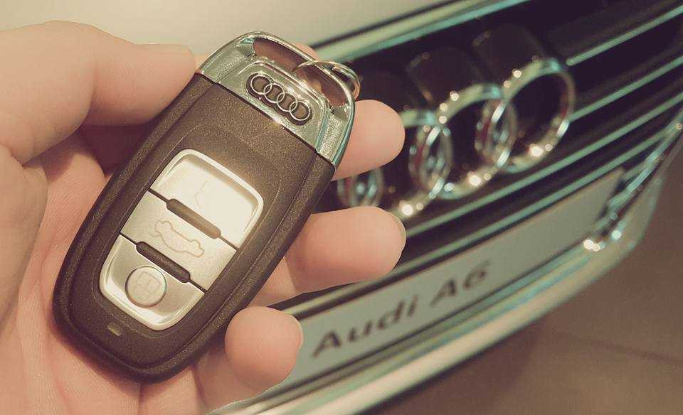 Minh Khang nịnh vợ trên trang cá nhân