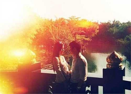 Tháng 2/2013, Phan Thành chia sẻ hình ảnh tình tứ với Midu trên trang cá nhân làm tin đồn tình ái của cặp đôi rộ lên. Tuy nhiên Midu từ chối chia sẻ chuyện tình cảm với truyền thông