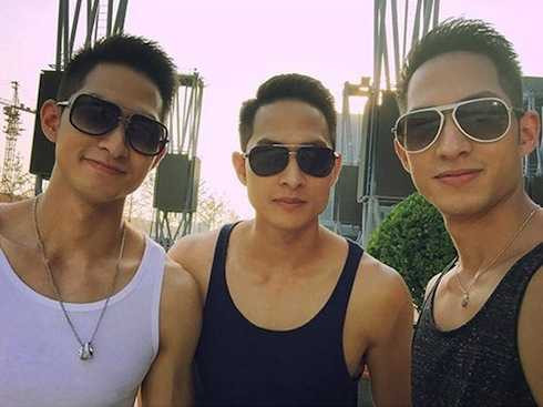 Clip hậu trường siêu hot của anh em sinh 3 gốc Việt