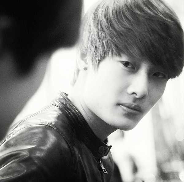 Nam du học sinh điển trai