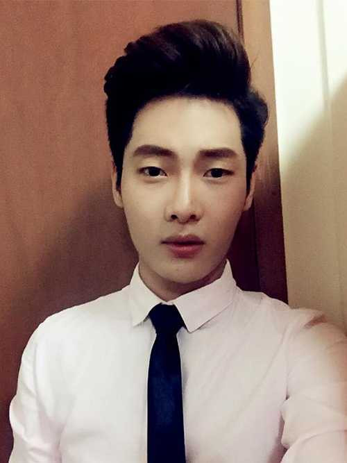 Nam du học sinh điển trai