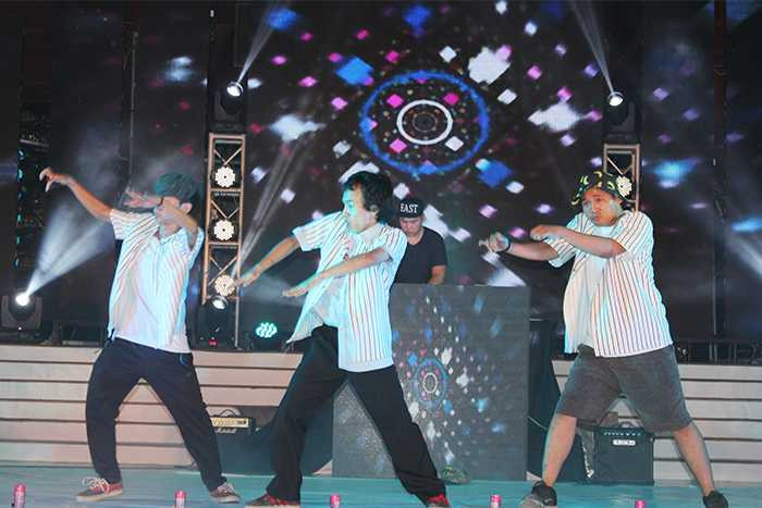 Tự hào trong tôi