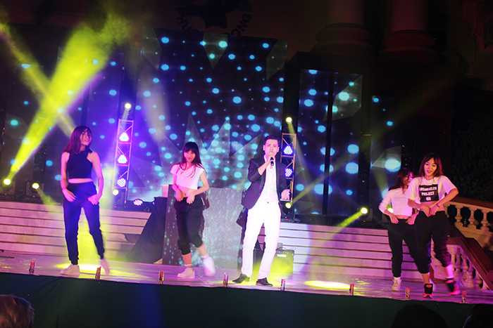 Tự hào trong tôi