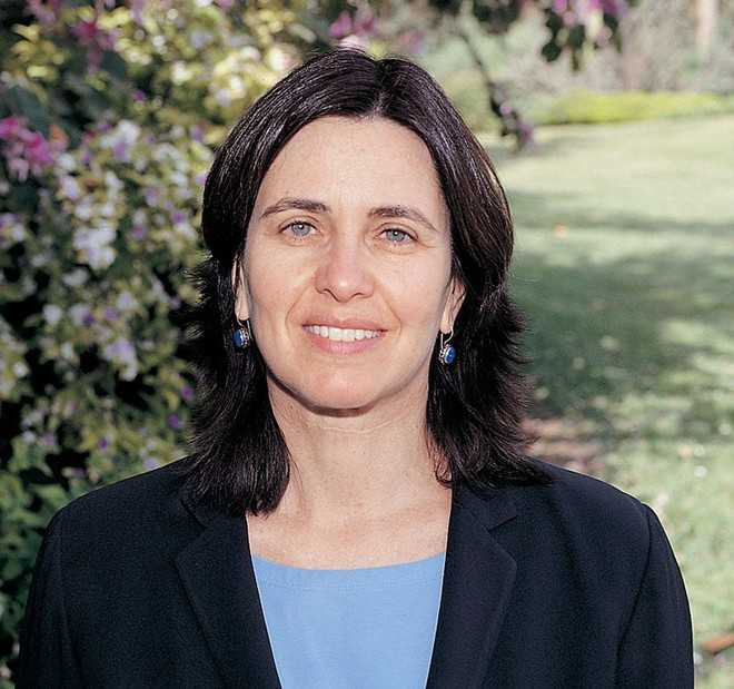 nữ giáo sư toán học