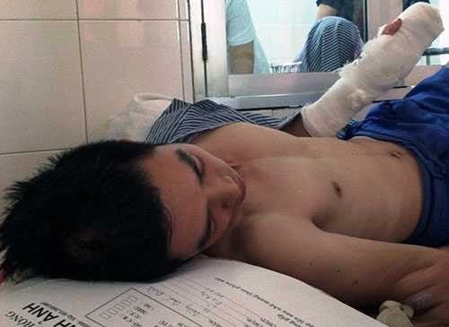 Nạn nhân Khánh bị chém đang điều trị tại Bệnh viện Việt Tiệp (Hải Phòng)