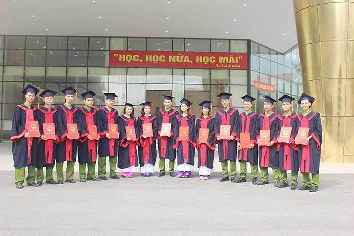 Bộ ảnh kỷ yếu đẹp như mơ của sinh viên cảnh sát