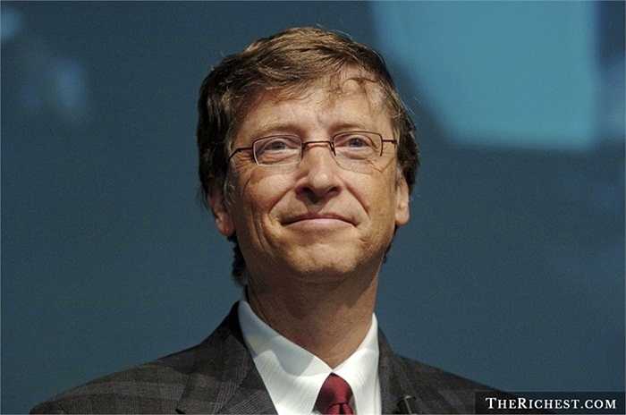 1. Bill Gates – 76 tỷ USD: Tỷ phú Bill Gates vẫn là người giàu nhất nước Mỹ năm 2015 theo báo cáo của Forbes. Microsoft giờ đây không phải là mối bận tâm duy nhất và hàng đầu của Bill Gates. Ông và vợ đã thành lập một tổ chức mang tên Bill và Melinda Gates hỗ trợ học bổng cho các trường đại học, nghiên cứu sinh trên toàn nước Mỹ.