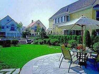 Phạm Băng Băng tranh ngôi nữ hoàng sành điệu, Lý Thần mua đồng hồ 8,4 tỷ đồng