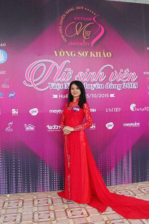 “Nữ sinh viên Việt Nam duyên dáng 2015”