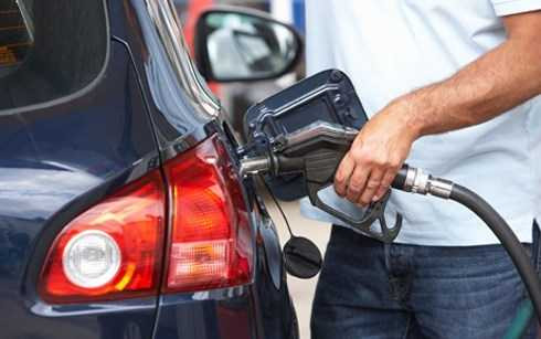 Càng bơm xăng đầy bình, càng phải trả nhiều tiền 'khống'