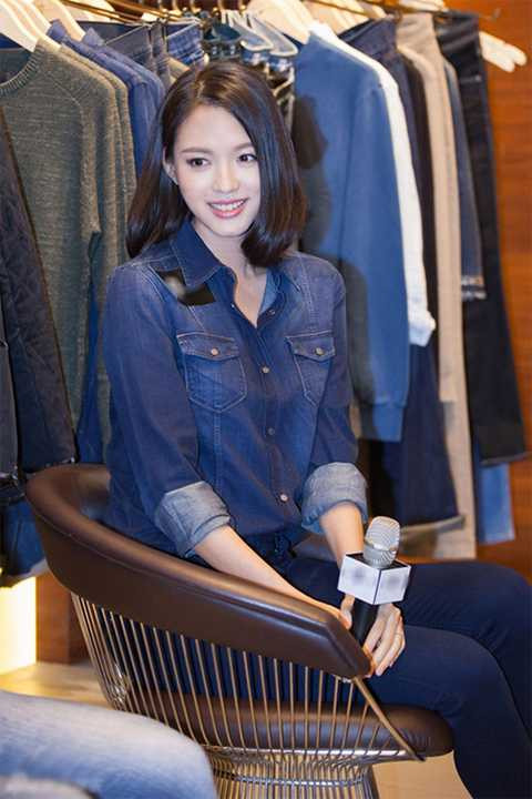 Trương Tử Lâm tiết lộ cô đang tham khảo một số kịch bản đóng phim, với mong muốn tham gia một tác phẩm phù hợp.