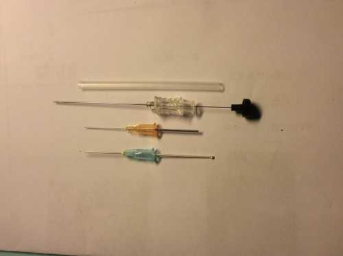 Những mẫu kim châm cứu do Duy Linh tự chế. Những mẫu kim châm cứu do Duy Linh tự chế.